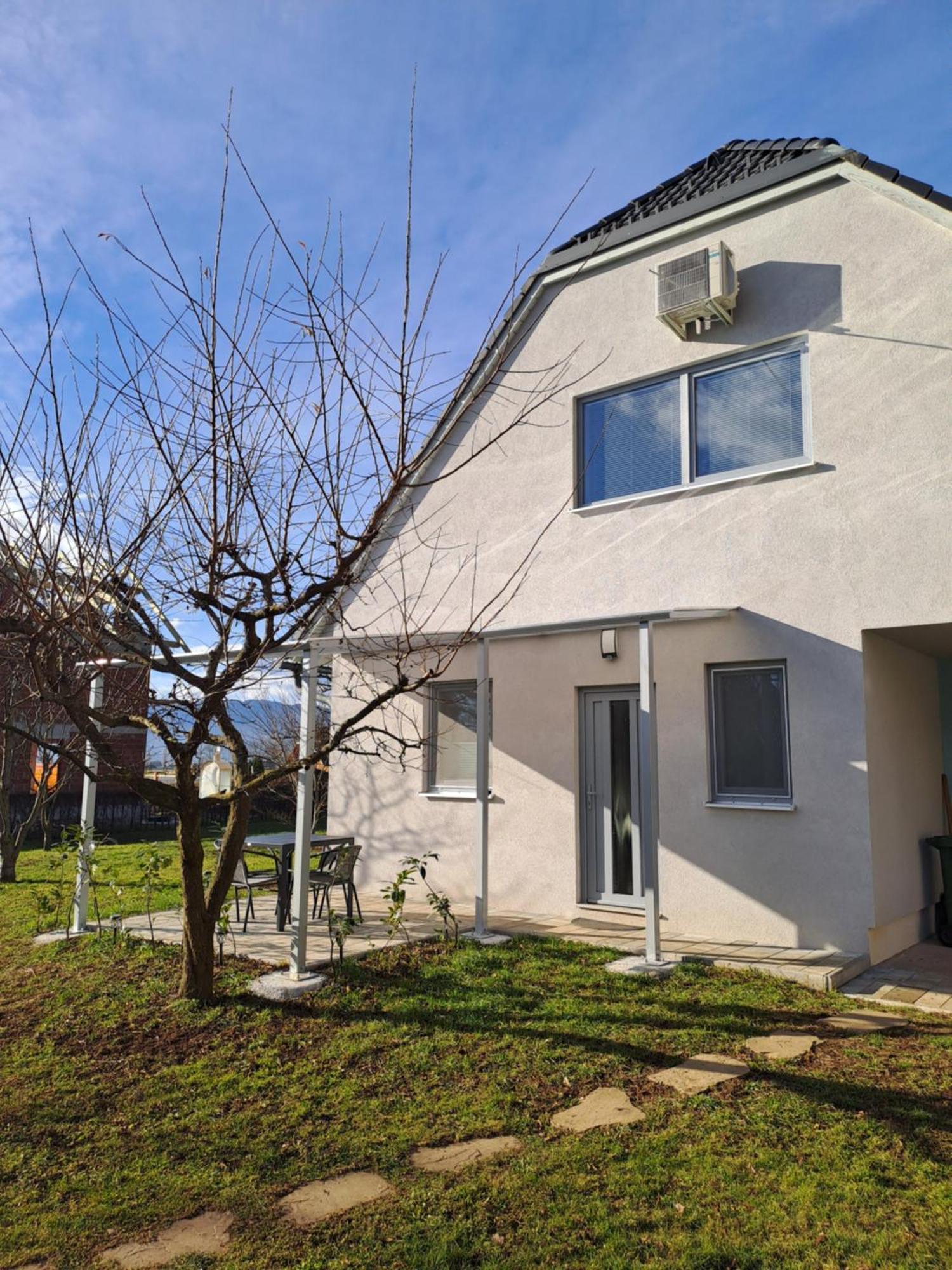 Bella Apartment Zirovnica Exterior photo